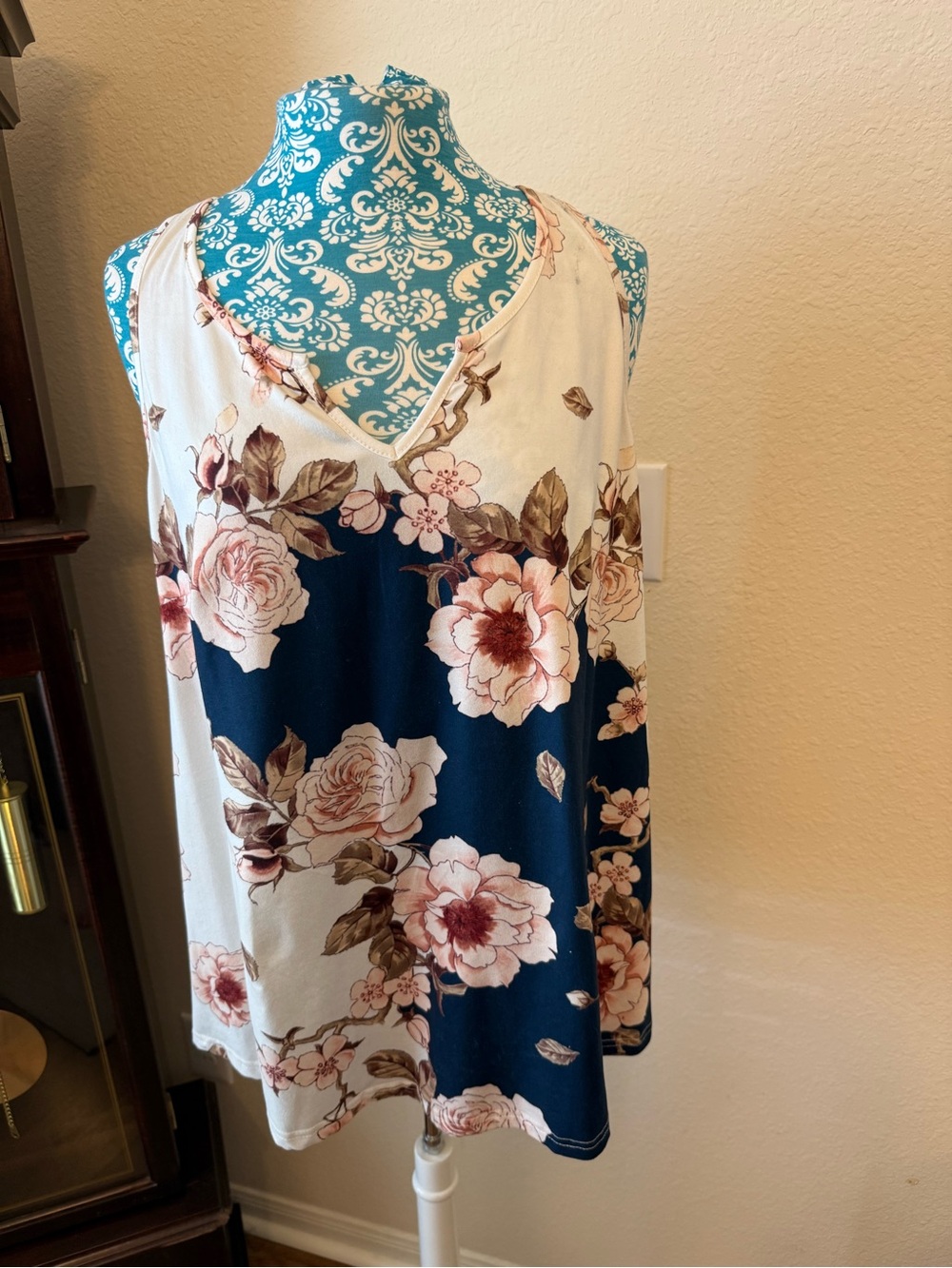 SHEIN Cream and Navy Floral V-Neck Tank